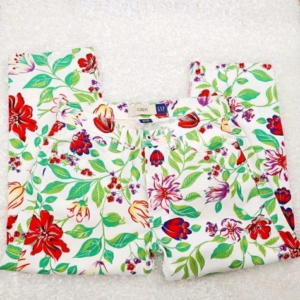 Gap Capri Jean Style